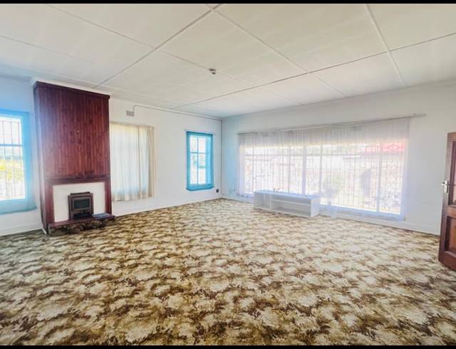 3 BEDROOM PROPERTY TO RENT IN PRIMROSE